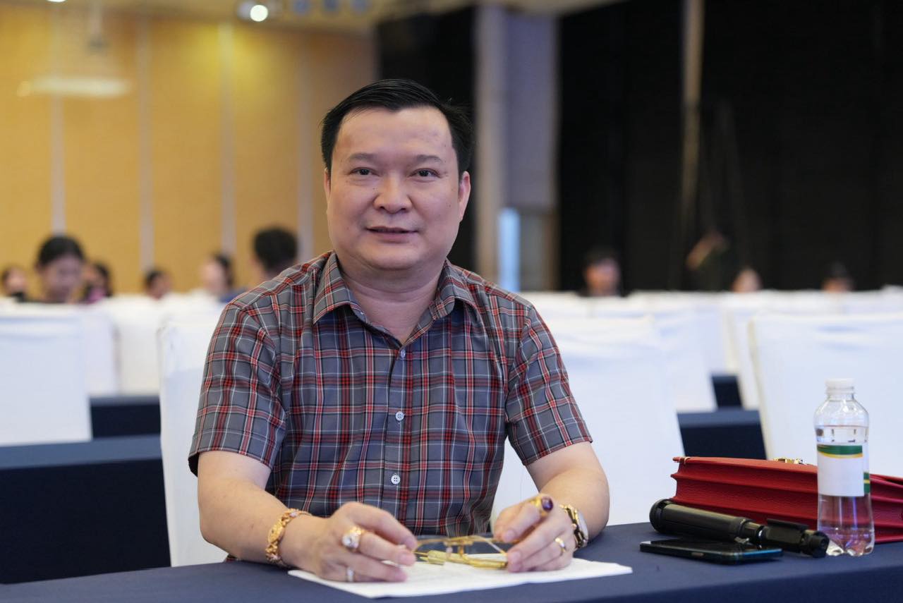 VS. GSDD.TS Lê Đại Hùng
