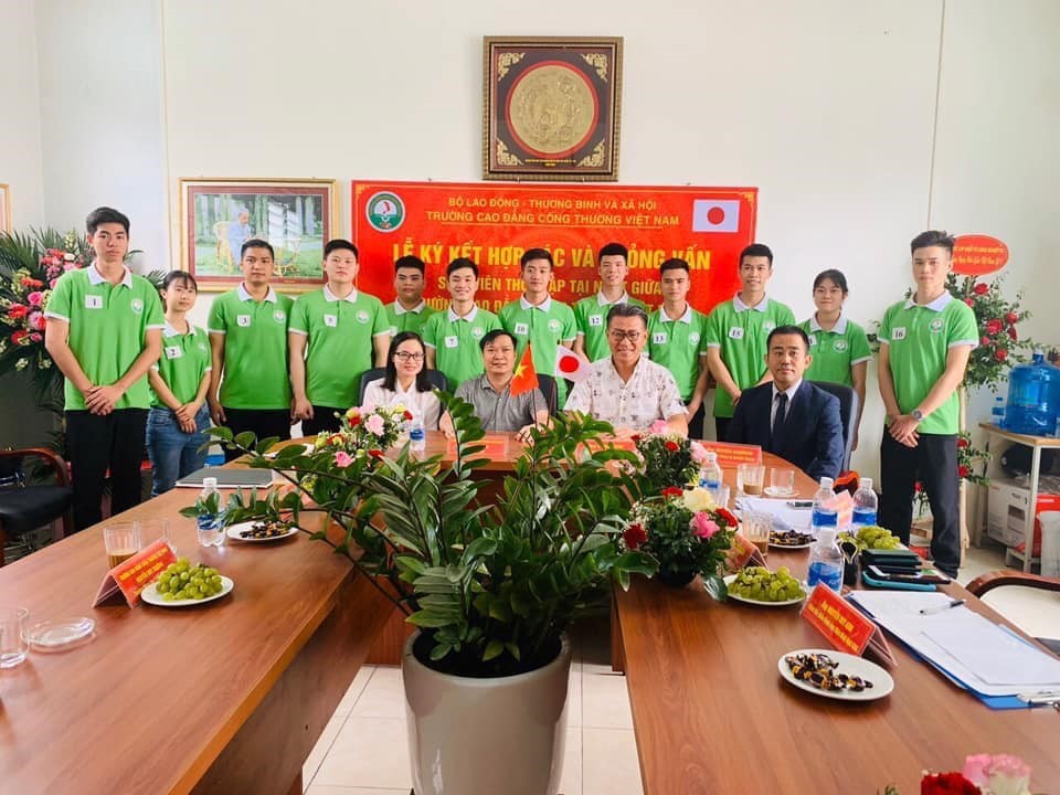 Lịch sử hình thành trường Cao đẳng Công thương Việt Nam